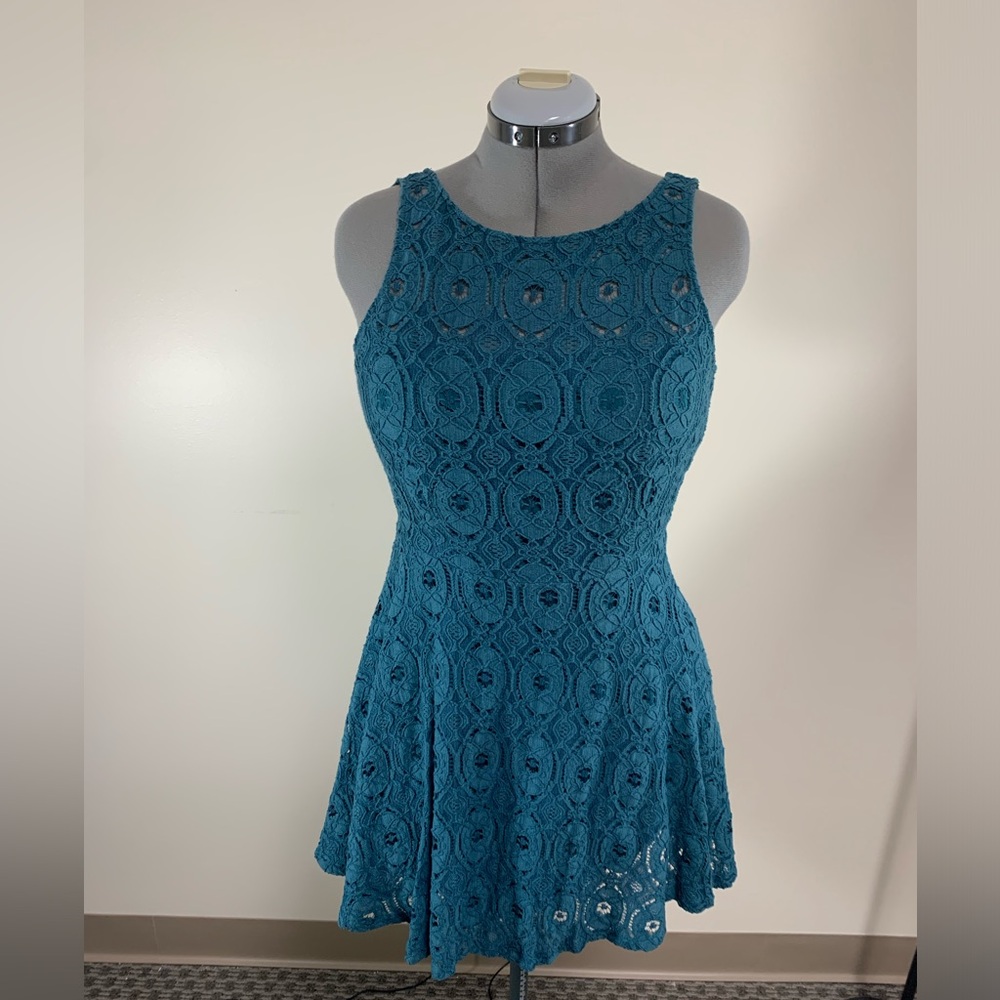 BB DAKOTA lace mini-dress.
